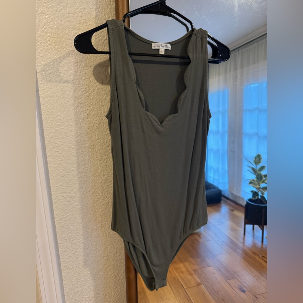 Nine Britton Scalloped Bodysuit Tank Top - Women’s Small